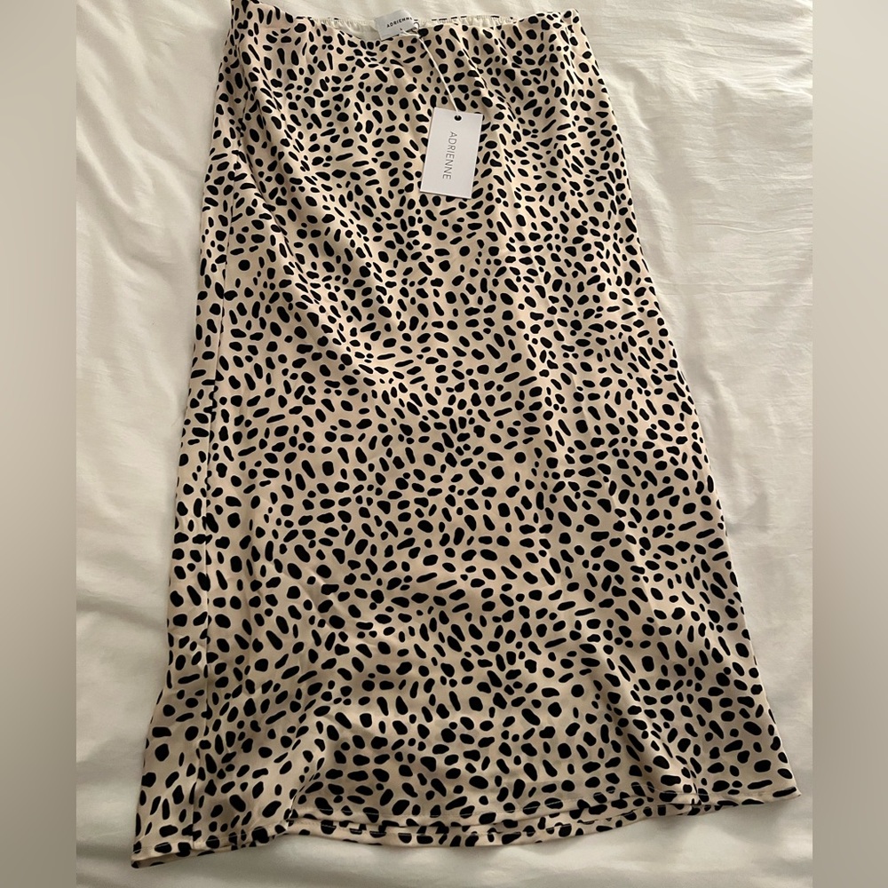 Women Midi Length High Waist Silk Satin Elasticized Cheetah Skirts